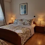 Iskra Apartman